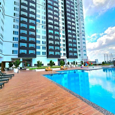 Amber Cove Executive Suites Melaka Esterno foto
